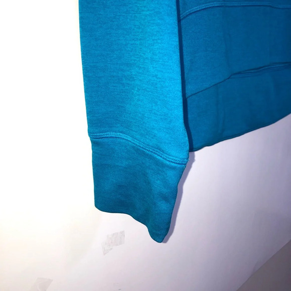 5/$25
Champion Duo Dry Sweatshirt M Turquoise Long High Low Hem Soft Lightweigh - Picture 11 of 11